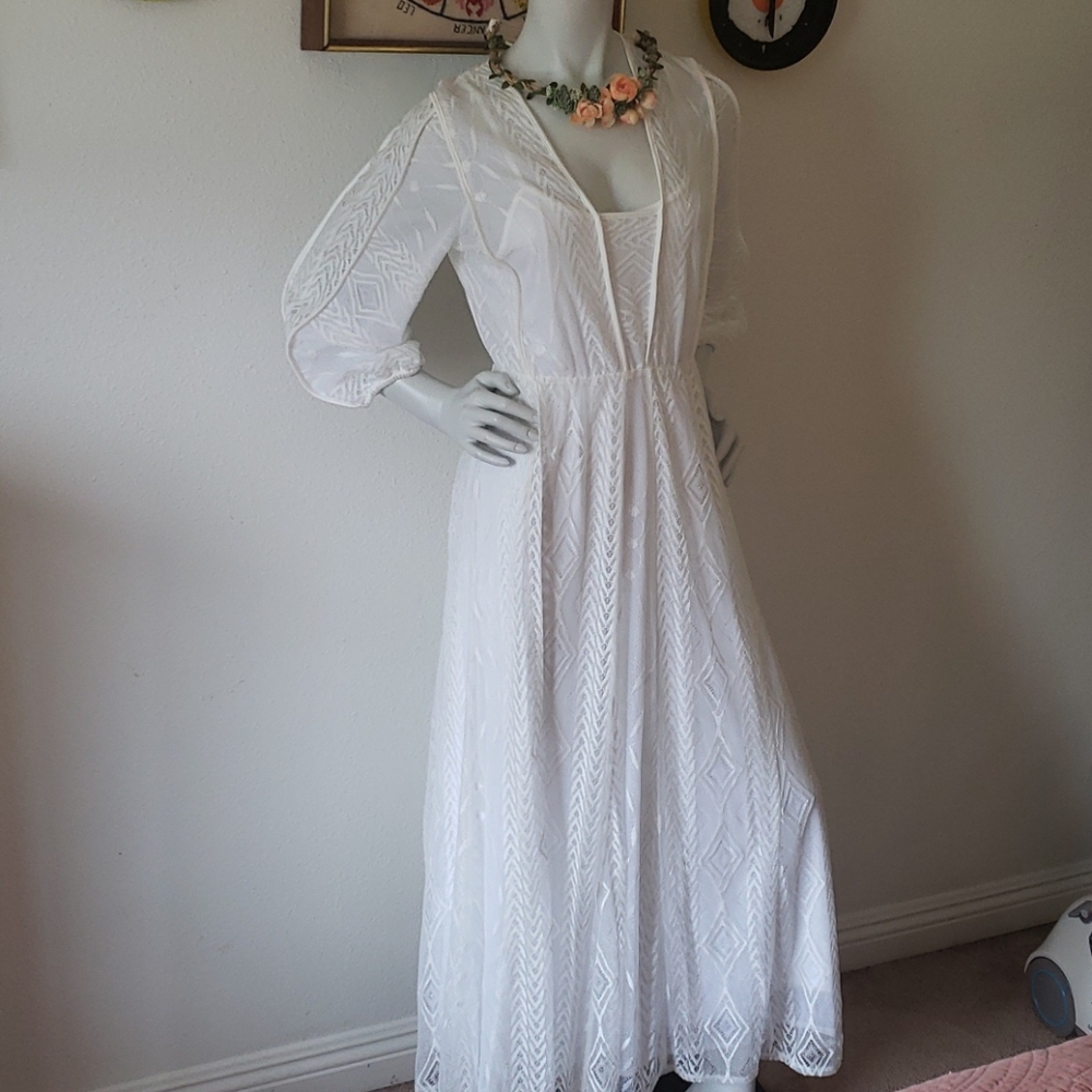 NWT BCBGMAXAZRIA White Maxi Dress Small Boho Bridal Shower Engagement Wedding